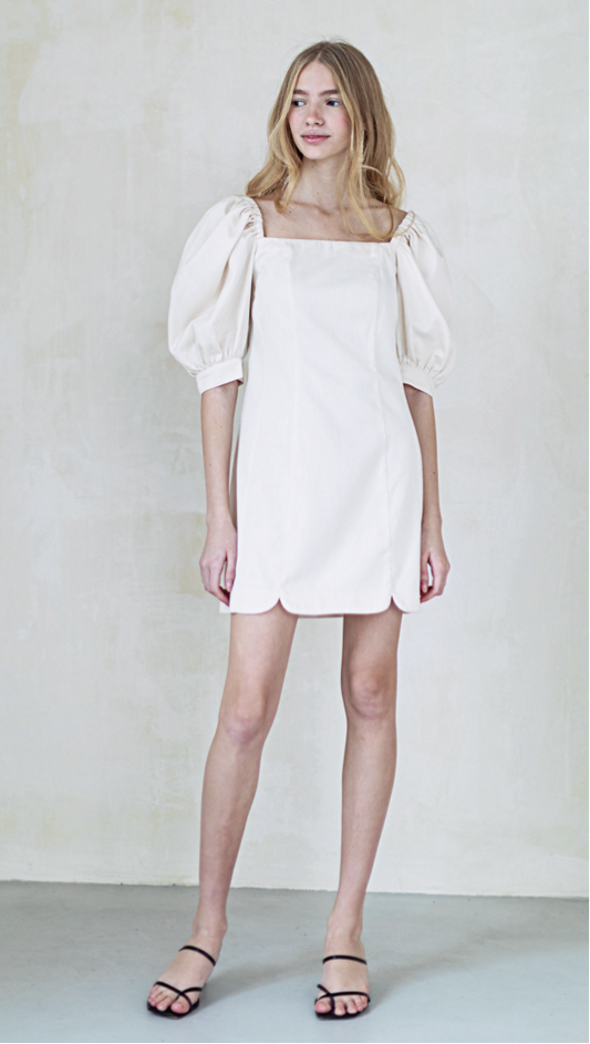 Short organic cotton dress with voluminous sleeves