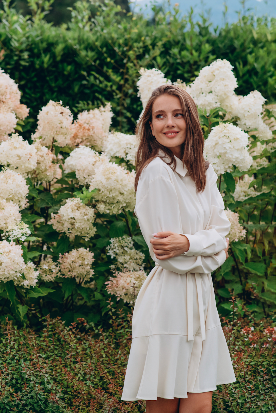 wool dress white Strapless Silk Mini in creates a modern Reiss Petite Wool-Blend Hybrid Knitted